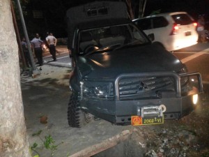 Kondisi mobil TNI yang terlibat kecelakaan. Foto: @polresbpp
