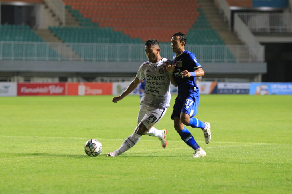 Laga Persiba Balikpapan vs Rans Cilegon FC