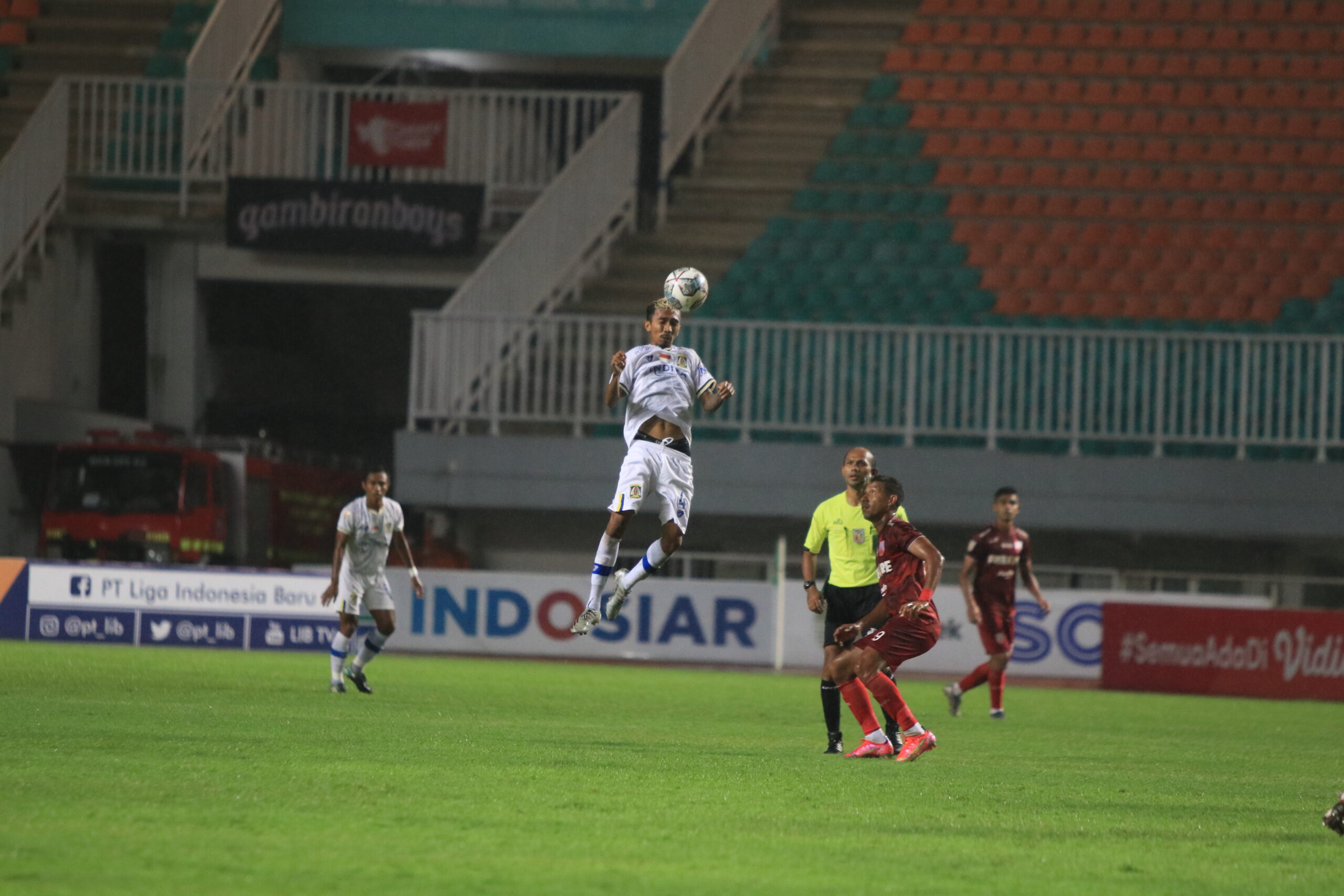 Laga Persiba Balikpapan vs Persis Solo