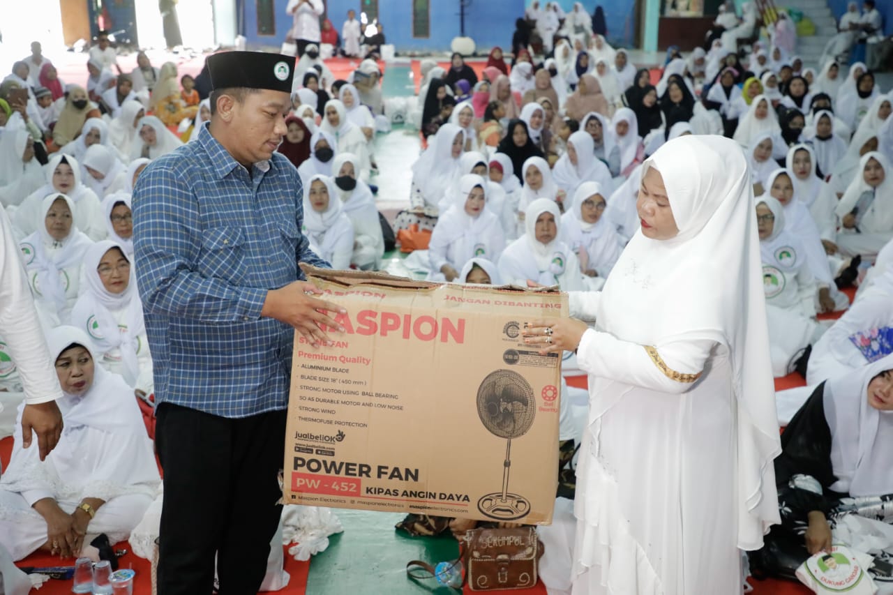 Relawan Santri Dukung Ganjar Bantu Majelis Taklim Di Samarinda