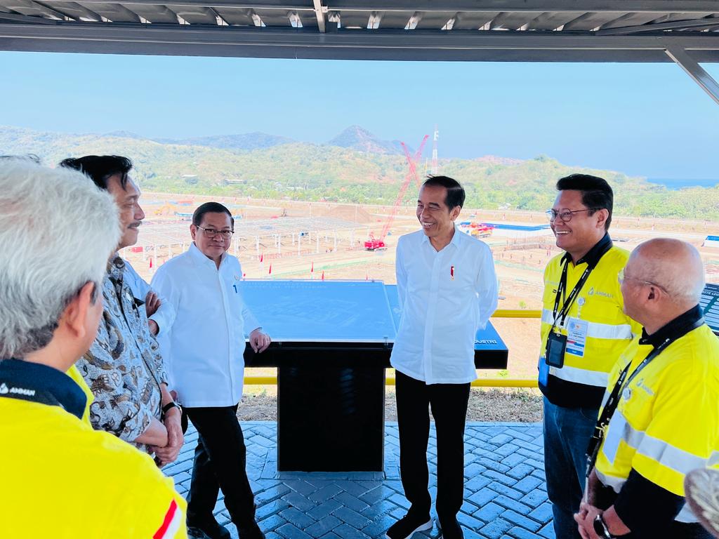 Presiden Jokowi Targetkan Pembangunan Smelter Di NTB Rampung Juni 2024 ...