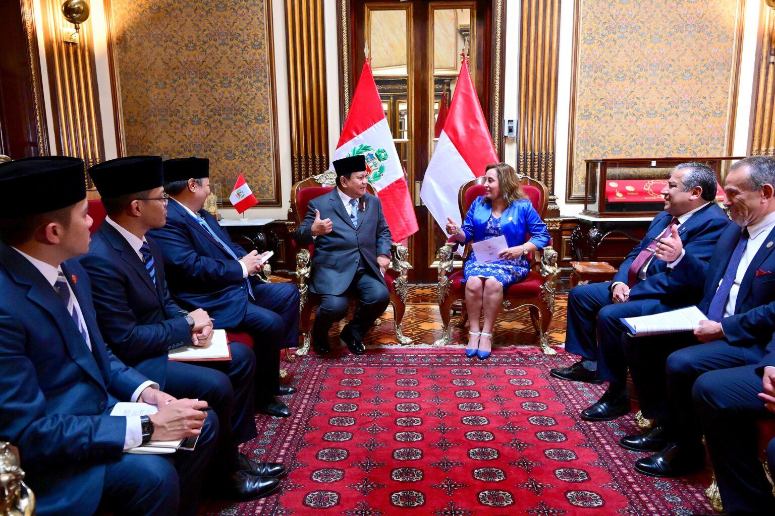 Presiden Republik Indonesia, Prabowo Subianto, menyampaikan ucapan terima kasih atas sambutan hangat yang diberikan oleh Presiden Republik Peru, Dina Boluarte, dalam kunjungan resminya, Kamis (14/11/2024). (Foto: BPMI Setpres)