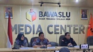 Ketua Bawaslu Rahmat Bagja. (Suara.com/Dea)