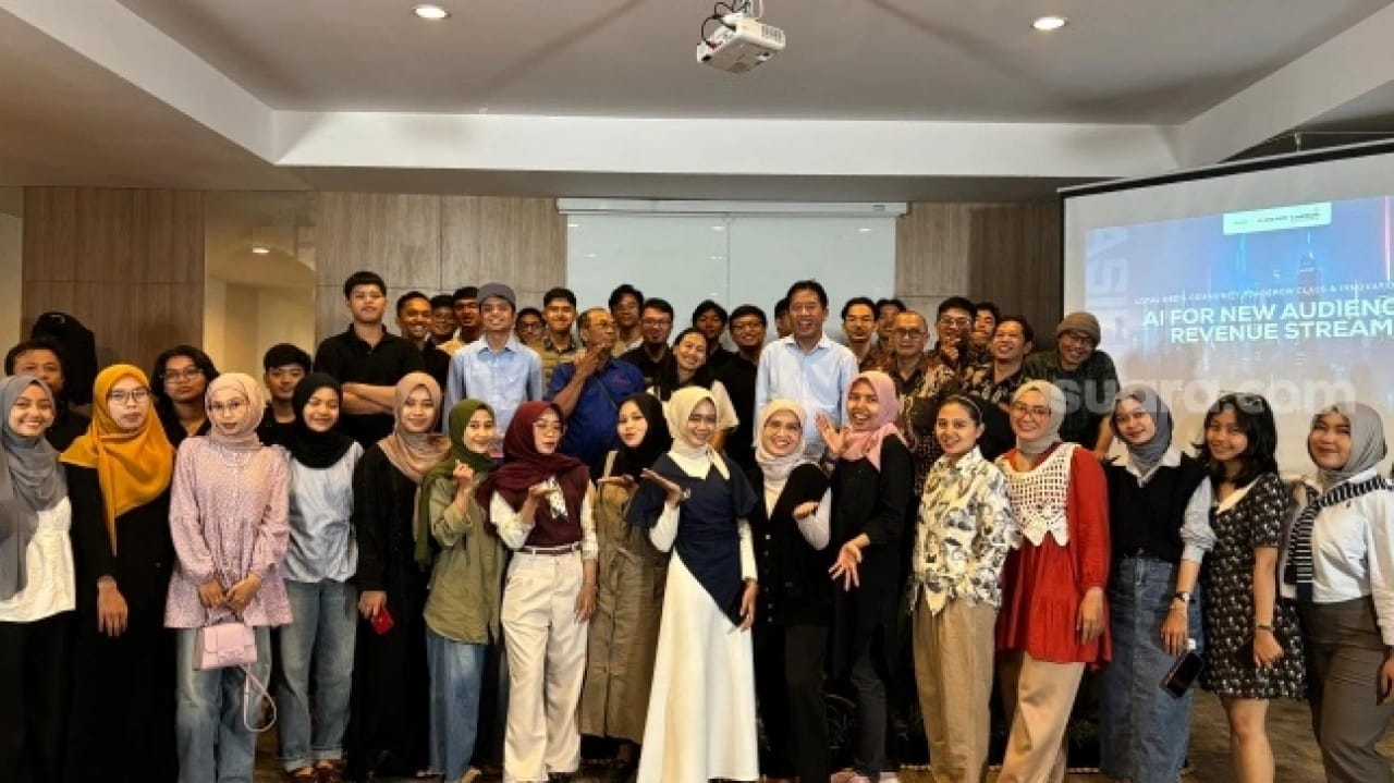 Perubahan cepat di dunia media menuntut pelaku media lokal untuk terus berinovasi. Untuk menjawab tantangan ini, Local Media Community 2024 Roadshow Class digelar di Aston Inn, Tasikmalaya, pada Kamis (14/11).