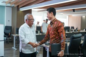 Untuk mempercepat pembangunan Ibu Kota Nusantara (IKN) terus dilakukan. Kali ini, Otorita IKN menggandeng Bank Pembangunan Asia (Asian Development Bank/ADB) untuk memperkuat sinergi dalam pembangunan kota masa depan ini.