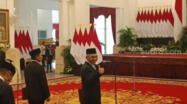 Presiden Prabowo Subianto saat melantik Pimpinan KPK terpilih 2024-2029 di Istana Negara, Jakarta. (Suara.com/Novian)