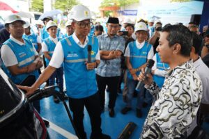 Stasiun Pengisian Kendaraan Listrik Umum (SPKLU) milik PT PLN (Persero) diserbu pengguna selama libur Natal dan Tahun Baru (Nataru).