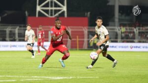 Pertandingan PSM Makassar vs Malut United FC yang berakhir imbang 1-1 / LIB