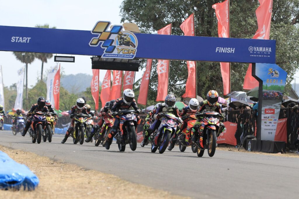 Semarang kembali dipilih menjadi lokasi gelaran Seri 3 Yamaha Cup Race (YCR) 2024, ajang balap motor yang sudah berlangsung lebih dari tiga dekade.