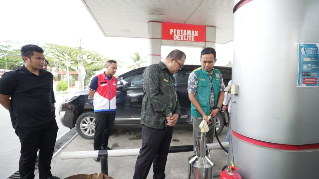 Pertamina Patra Niaga Regional Kalimantan melakukan inspeksi mendadak (sidak) di SPBU KM 9, Balikpapan.