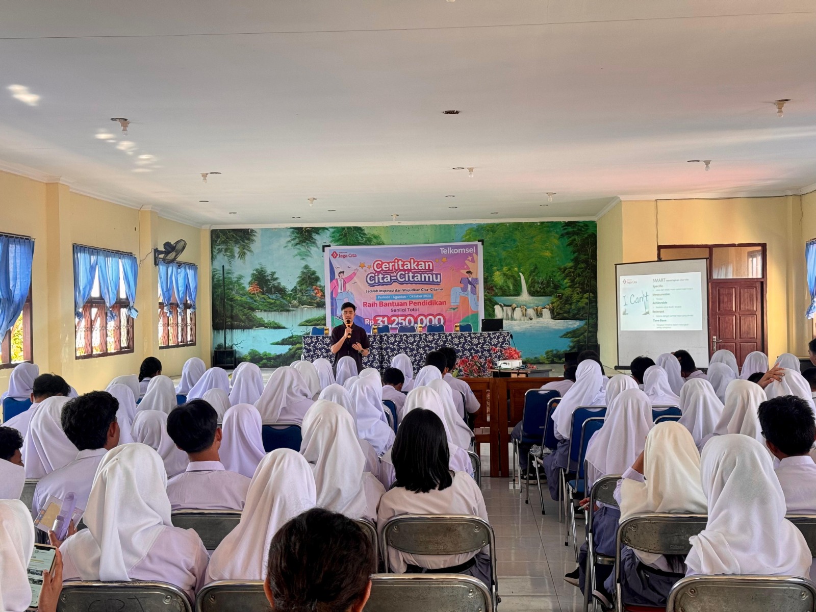 Telkomsel terus mendukung dunia pendidikan melalui program Corporate Social Responsibility (CSR) dengan menyelenggarakan Telkomsel Jaga Cita untuk Inspirasi Pelajar Indonesia.