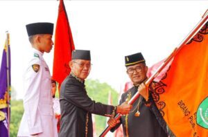 Penjabat Gubernur Kalimantan Timur Akmal Malik pimpin Upacara Peringatan Hari Ulang Tahun (HUT) ke-68 Provinsi Kaltim Tahun 2025, di Stadion Gelora Kadrie Oening Samarinda, Kamis 9 Januari 2025